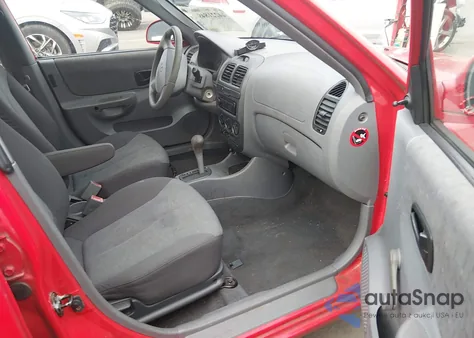 2005 Hyundai Accent Gls from USA, damaged, VIN KMHCG45C65U605963